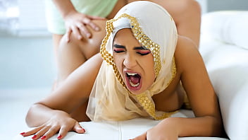 Persuading My Hijab Gf for Penetrate Who's Not Permitted to Have Lovemaking Because of Her Culture - Hijablust